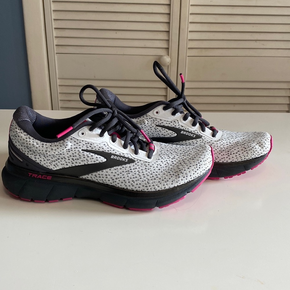 Brooks Trace women’s size 7.5